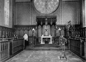 Prezbiterium, Katolicki Kościół Apostolski, Albury Park, Surrey, 1904 autorstwa Unbekannt