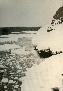 Pierwsze miejsce lądowania, pokazujące pękanie lodu z zatoki i oddalanie się na północ, 1908, 1909 autorstwa Unbekannt