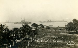 Flota w zatoce Guantanamo na Kubie, ok. 1919. autorstwa Unbekannt