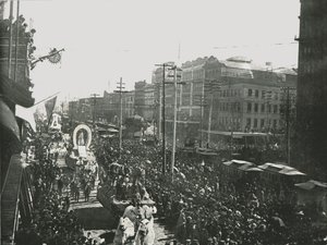 Parada Mardi Gras na Canal Street, Nowy Orlean, USA, 1895. autorstwa Unbekannt