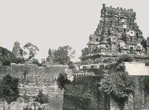 Fosa i fort, Tanjore, Indie, 1895. autorstwa Unbekannt