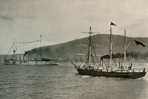 H.M.S. przechodzący przez Nimroda Potężny... w porcie Lyttelton, 1 stycznia 1908, 1909. autorstwa Unbekannt