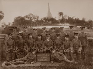 Sztab kwatermistrzowski 1. Królewskiego Pułku Fizylierów Munsterskich, Rangun, Birma, 1913 autorstwa Unbekannt