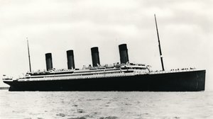 RMS Titanic opuszcza Southampton, 10 kwietnia 1912. autorstwa Unbekannt