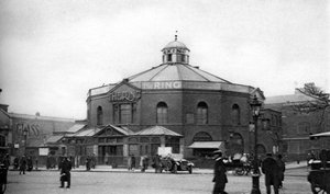The Ring, miejsce bokserskie w pobliżu Blackfriars Road, Londyn, 1926-1927 autorstwa Unbekannt