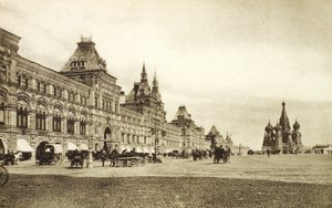 Górne rzędy handlowe na Placu Czerwonym, Moskwa, Rosja, lata 1910 autorstwa Unbekannt