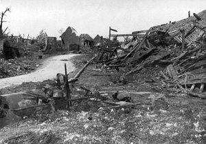 Wieś Mametz po bombardowaniu lipcowym, bitwa nad Sommą, 1916, ok. 1920 autorstwa Unbekannt