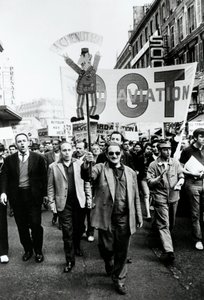 Marsz związkowy, Paryż, 1968. autorstwa Unbekannt