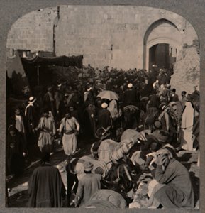Ruch uliczny przy Bramie św. Szczepana, Jerozolima, ok. 1900 autorstwa Unbekannt