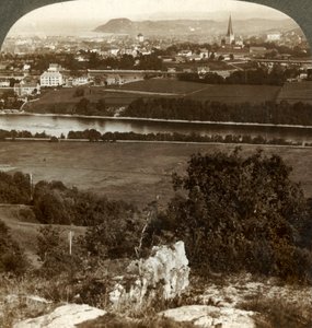 Trondhjem, jego domy, magazyny i katedra, pomiędzy rzeką Nid a fiordem, Norwegia, 1905. autorstwa Unbekannt