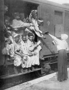 Tureccy strzelcy w drodze na front pociągiem, 1914 autorstwa Unbekannt
