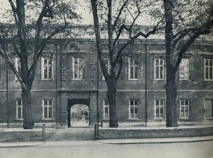 Szkoła wyższa, zaglądając do dziedzińca szkolnego, 1926 autorstwa Unbekannt