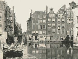 Widok na jeden z głównych kanałów, Amsterdam, Holandia, 1895. autorstwa Unbekannt