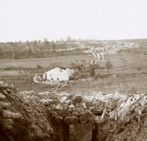 Wieś Damloup, północna Francja, c1914-c1918 autorstwa Unbekannt