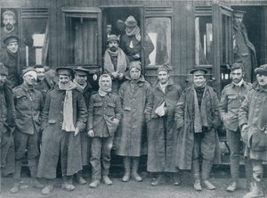 Ranne wojska angielskie w drodze do szpitala bazowego, ok. 1914 r. autorstwa Unbekannt