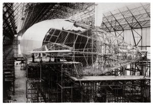 Zeppelin LZ 126 w budowie, Friedrichshafen, Niemcy, 1924 1933 autorstwa Unbekannt