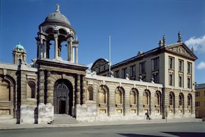 Zewnętrzna część przedniego quada The Queens College w Oksfordzie, zbudowana w latach 1709-34 autorstwa Unbekannt Unbekannt