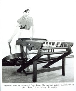 Rekonstrukcja „Spinning Jenny” Hargreavesa z 1770 r autorstwa Unbekannt Unbekannt