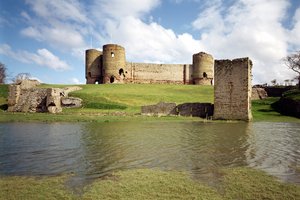 Zamek Rhuddlan, widok z zewnątrz, szkoła angielska, (XIII wiek), Północna Walia, Wielka Brytania autorstwa Unbekannt Unbekannt