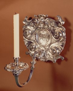 Kinkiet, pojedynczy, w stylu anglo-holenderskim z okresu Restauracji. 1668-90 autorstwa Unbekannt Unbekannt