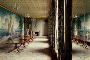 Jadalnia w Plas Newydd, Anglesey, przedstawiająca mural Rexa Whistlera (1905-44) 1936