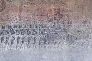 Baixos-relevos na galeria sul de Angkor wat, Cambodiapolish autorstwa Unbekannter Künstler