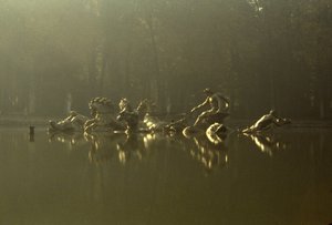 Chateau de Versailles: basen Apolla autorstwa Tuby
