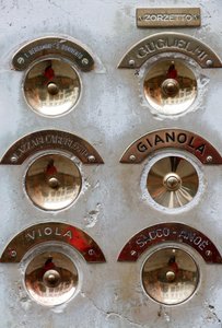 Panel przycisków dzwonka, Wenecja, Włochy (zdjęcie) autorstwa Unbekannt