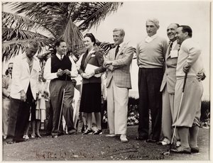 Edward, książę Windsoru (1894-1972) i Wallis, księżna Windsoru (1896-1986) na turnieju golfowym w Nassau autorstwa Unbekannt