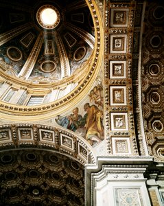 Widok wnętrza kopuły Bazyliki Świętego Piotra (Basilica San Pietro) w Rzymie. Szczegół. Rozpoczęty przez Michała Anioła (Michelangelo) i ukończony przez Giacomo della Porta i Fontanę. Rzym, Włochy autorstwa Unbekannt