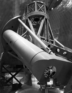 Los Angeles, Kalifornia: 1949 Część wnętrza Obserwatorium Mount Palomar. (zdjęcie czarno-białe) autorstwa Unbekannt