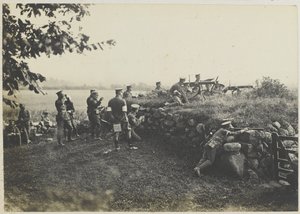Strzelcy maszynowi manewrów, ok. 1911 (zdjęcie czarno-białe) autorstwa Unbekannt