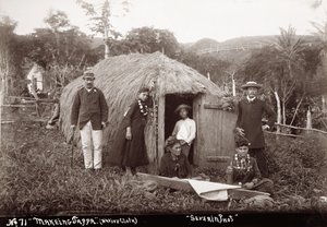 Wykonywanie Tappy, rodzimego sukna, ok. 1875 (zdjęcie w sepii) autorstwa Unbekannt