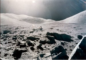 Załogowy lot kosmiczny, USA, Apollo 15 Panoramiczny widok powierzchni Księżyca, Apollo 15 autorstwa Unbekannt