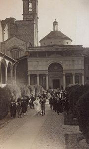 Ślub w kaplicy Pazzich w pierwszym krużganku bazyliki Santa Croce we Florencji autorstwa Unbekannter Künstler