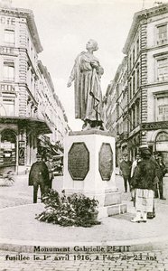 Pomnik w Brukseli upamiętniający Gabrielle Petit, ok.1925 (lito) autorstwa Unbekannt
