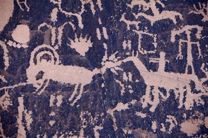 Aktualności Papier Rock. Indyjskie petroglify z Ameryki Północnej plemion Navajo i Utah. Okres trwający około 2000 lat do XIV wieku. autorstwa William M. Timlin