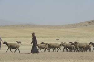 Nomadyczne namioty między Tamar a Aszchanią, Iran 2022 (fotografia) autorstwa Unbekannter Künstler