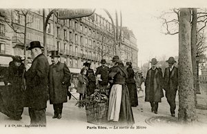 Paris Métro - wejście z łukiem w stylu secesyjnym autorstwa Unbekannter Künstler