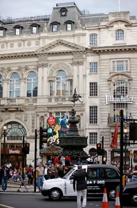 Piccadilly Circus, Londyn (zdjęcie) autorstwa Unbekannt