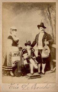 Bocchi Trio, Lombardia, ok. 1880 r. (zdjęcie czarno-białe) autorstwa Unbekannter Künstler