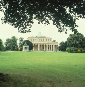 Widok z zewnątrz, zbudowany w latach 1825-30 (zdjęcie) autorstwa Unbekannt