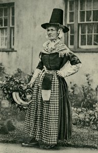 Walia. Dostojna stara walijska dama, oddana strojowi narodowemu. 1920 autorstwa Unbekannt