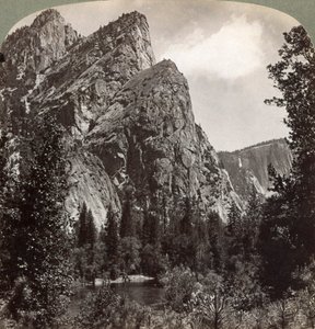 Trzej bracia, Yosemite Valley, Kalifornia, USA, 1902 r. autorstwa Underwood and Underwood