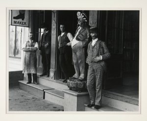 W Bootshop, Kolumbia, Kalifornia autorstwa Unknown