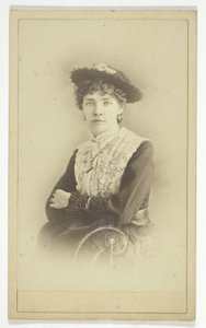 Bez tytułu (Portret kobiety w kapeluszu) autorstwa Unknown