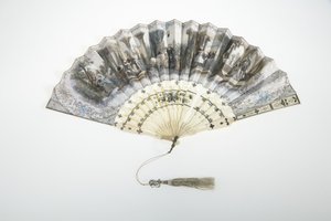 Wachlarz, ok. 1850, Papier malowany, kość, srebro i chwost z jedwabiu i metalicznej nici, Wytwórca nieznany autorstwa Unknown artist