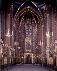Widok wnętrza Sainte Chapelle w Paryżu: Wysoka Kaplica, Architektura autorstwa Unknown artist