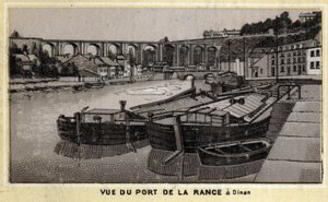 Widok na port de la Rance w Dinan, Cote d