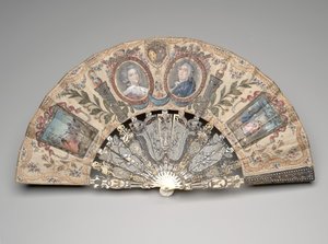 Wachlarz składany z medalionami portretowymi Marii Antoniny i Ludwika XVI, po 1786 (gwasz i akwarela na podwójnym liściu jedwabiu, mosiądz, srebro, metaliczna nić, kość słoniowa, złocenia, srebrna folia i pasty) autorstwa Unknown artist